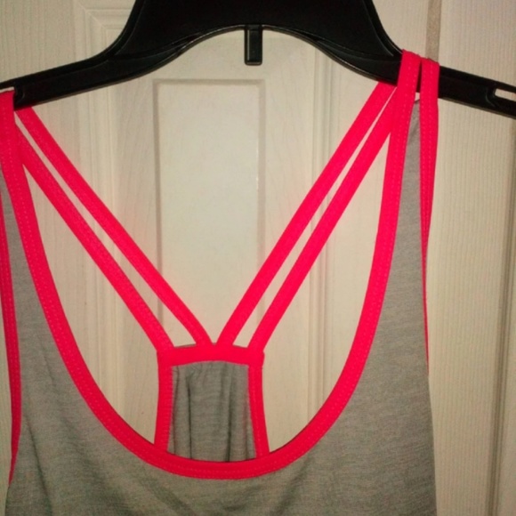 Workout tank - Picture 4 of 4